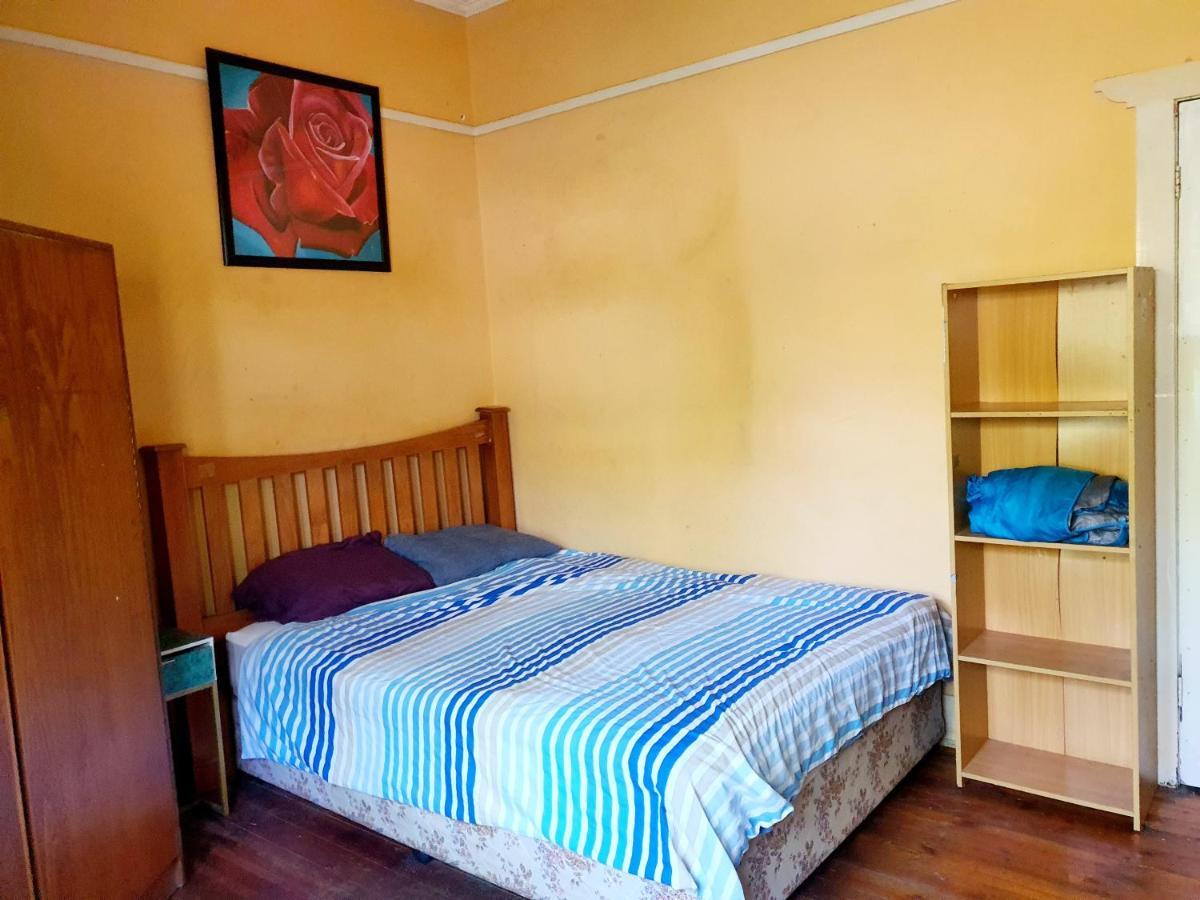 St Kilda East Backpackers' Hostel Мельбурн Экстерьер фото