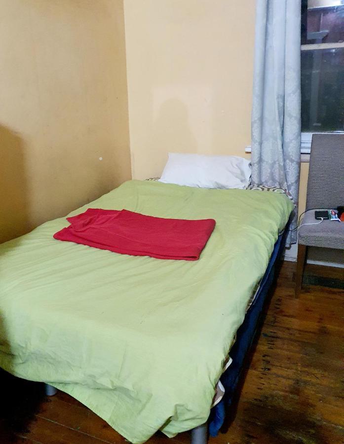 St Kilda East Backpackers' Hostel Мельбурн Экстерьер фото